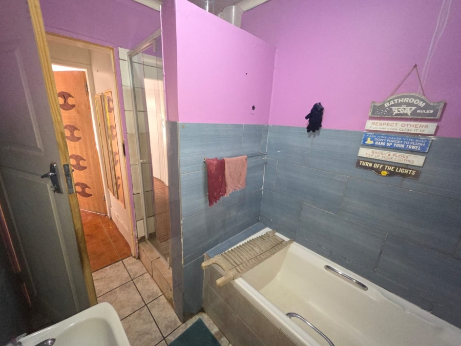 3 Bedroom Property for Sale in Lourierpark Free State